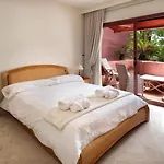 شقة Beachfront Penthouse, Pool Gym